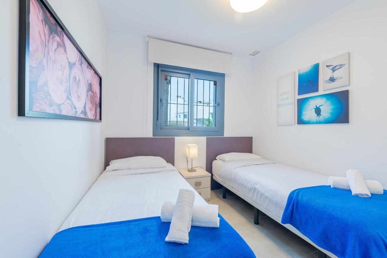 Appartamento Myflats Luxury Ocean Side Arenales del Sol Esterno foto